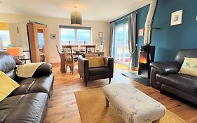 Hirta Cottage
